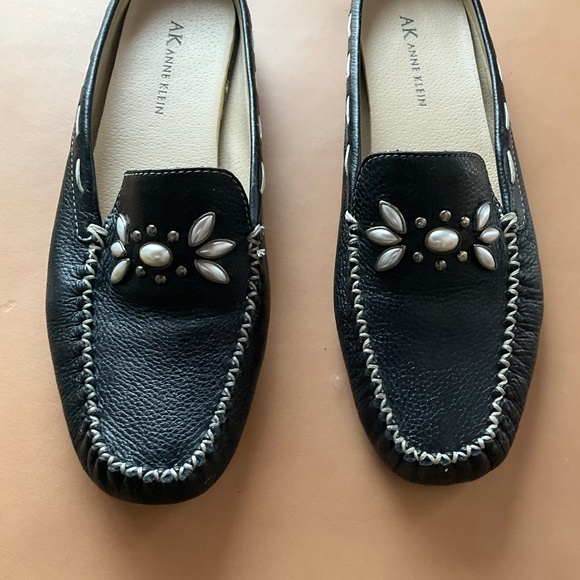 Anne Klein Women’s Slides in Black Size 7.5M with beads accent - Picture 5 of 6